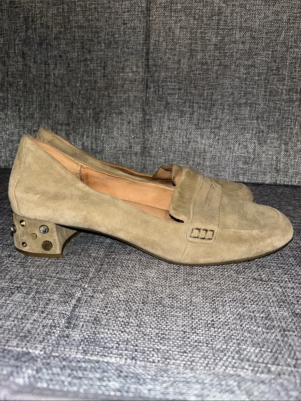 NEW-UGG ELISE -  Studded Bling Block Heel Olive Suede Penny Loafers